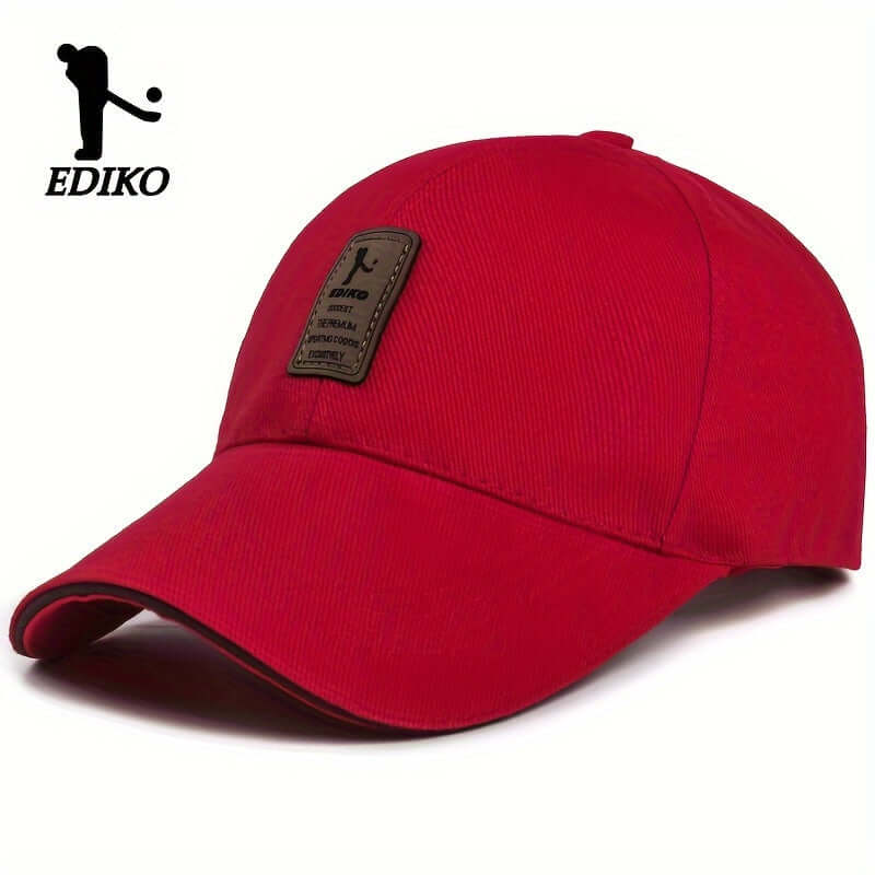 Casquette Eclipse Urbane in a sleek urban style, finished with an adjustable back strap for a custom fit.