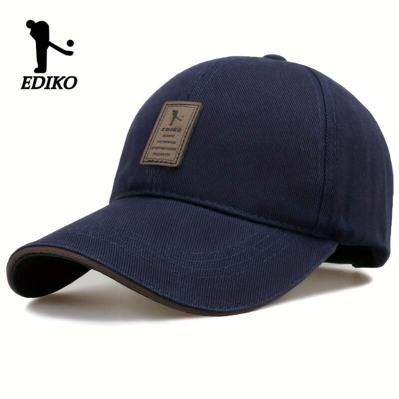 Lifestyle shot of the Casquette Eclipse Urbane worn with streetwear, emphasizing its contemporary, everyday appeal.